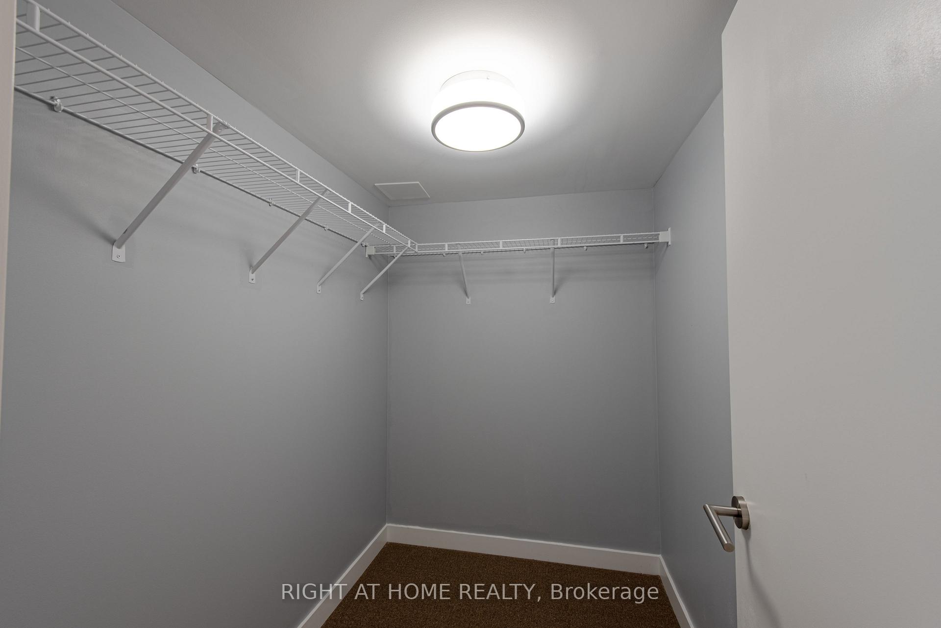 Photo 23 of Unit 101, 118 Varna Drive, Toronto, Englemount-Lawrence — HOMEH