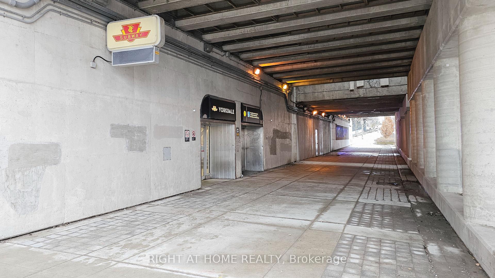 Photo 33 of Unit 101, 118 Varna Drive, Toronto, Englemount-Lawrence — HOMEH