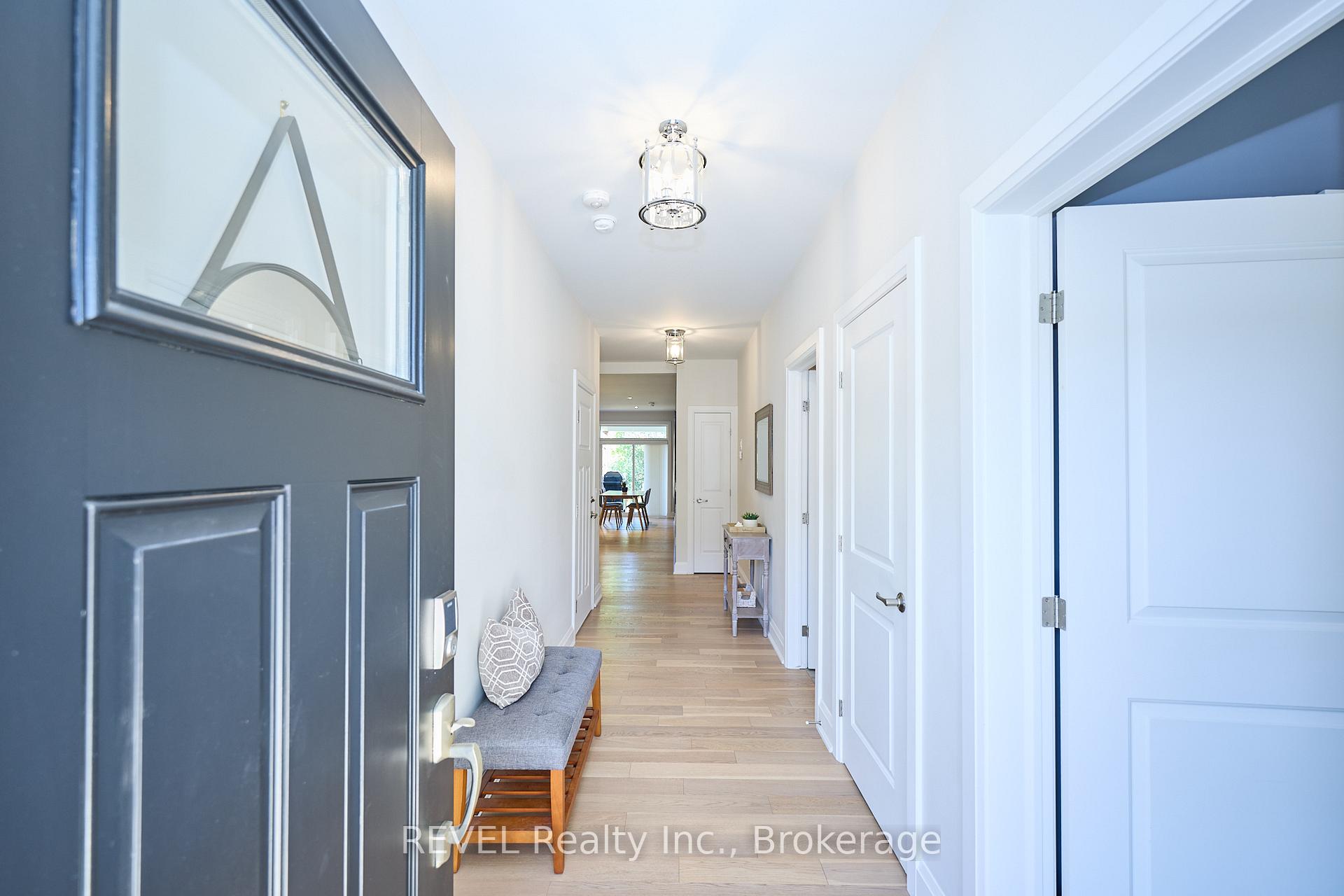 Photo 3 of Unit 19, 9245 Shoveller Drive, Niagara Falls, Forestview — HOMEH