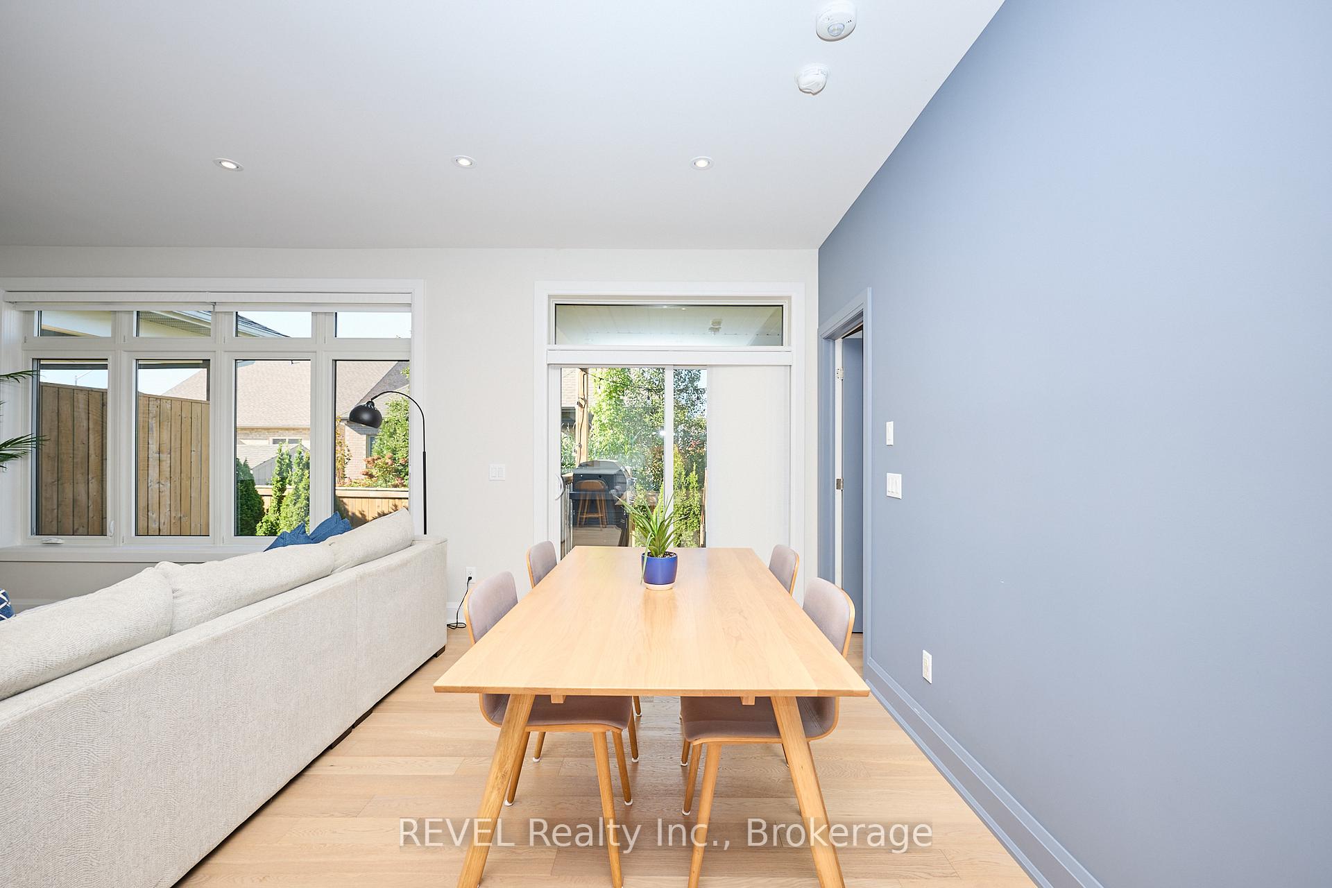 Photo 14 of Unit 19, 9245 Shoveller Drive, Niagara Falls, Forestview — HOMEH