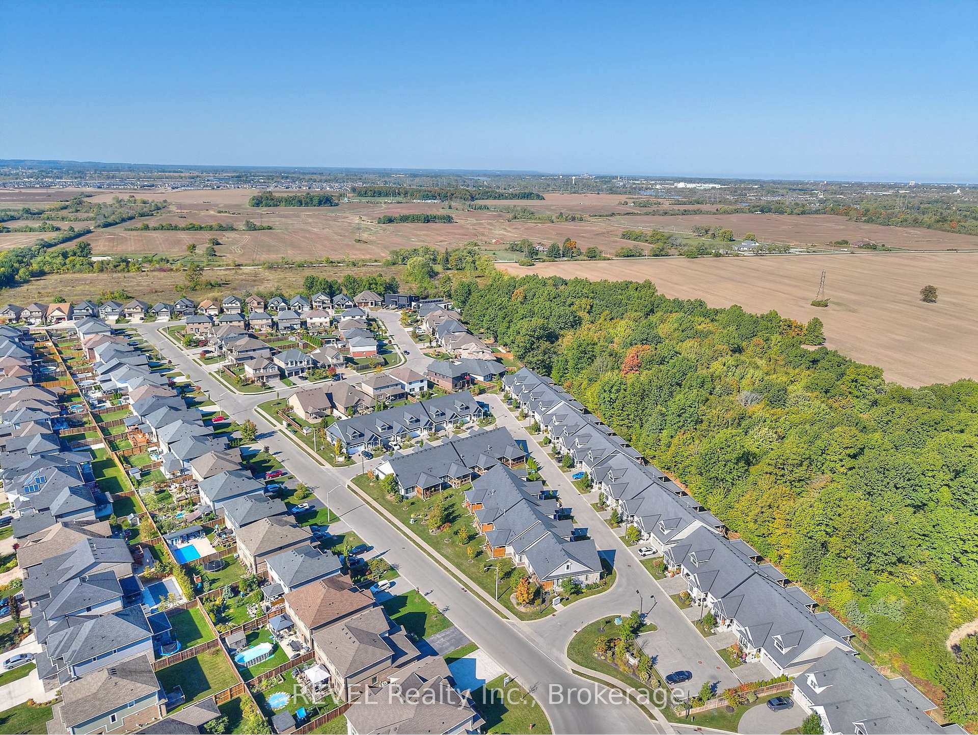 Photo 46 of Unit 19, 9245 Shoveller Drive, Niagara Falls, Forestview — HOMEH