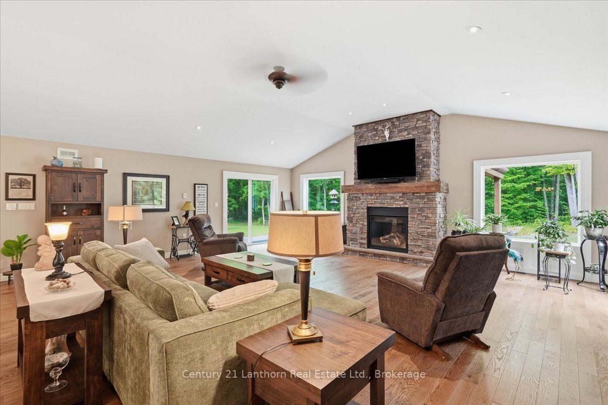 Photo 15 of 81 Reynolds Road, Madoc — HOMEH