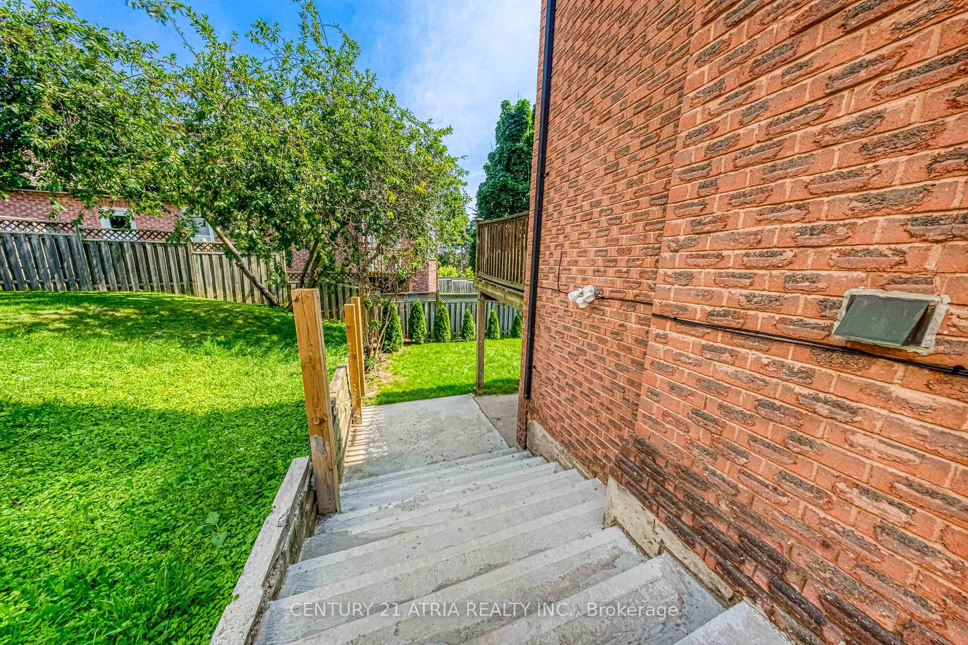 Photo 23 of Unit Bsmt, 1618 Dellbrook Avenue, Pickering, Bay Ridges — HOMEH