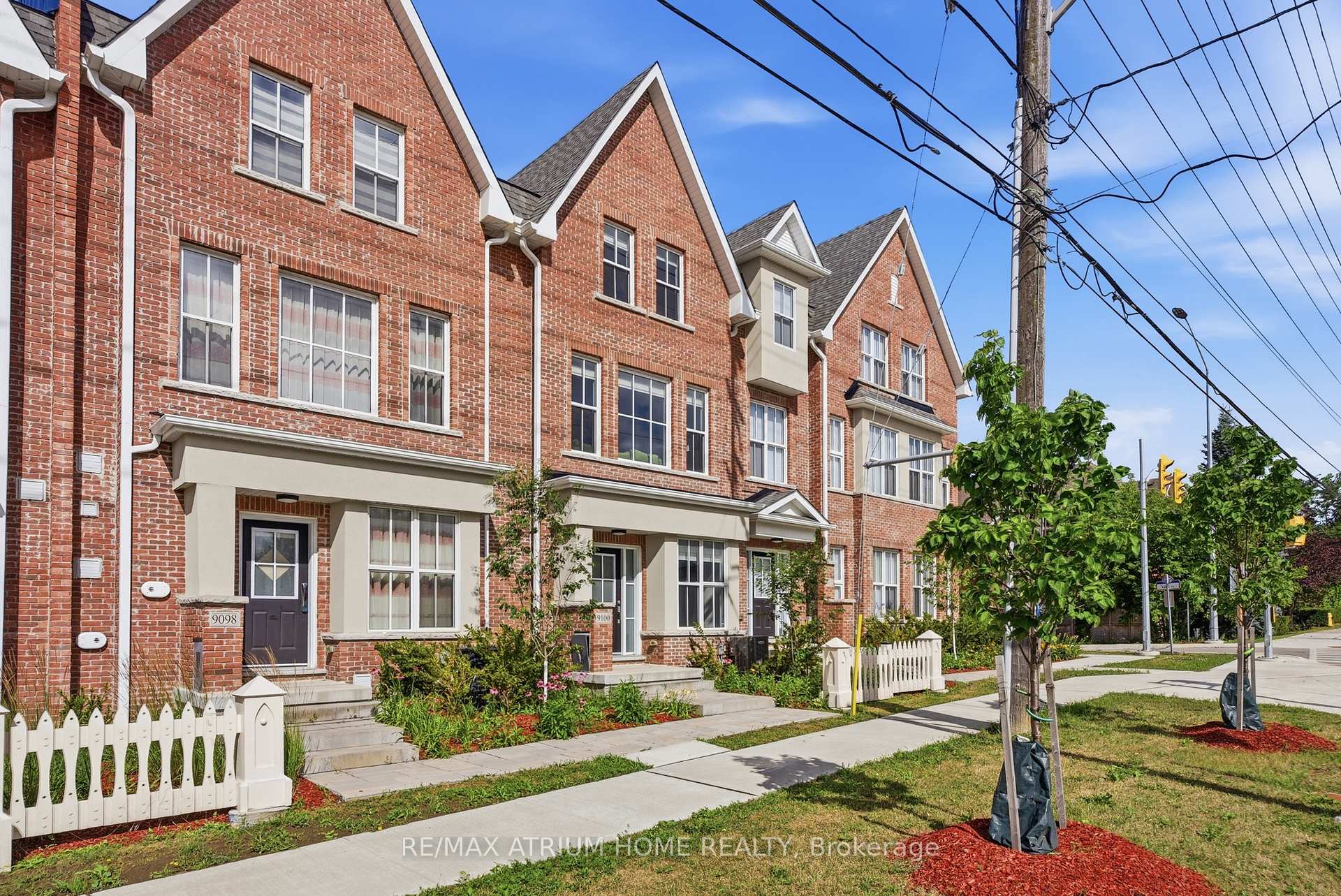 Front of 9100 Woodbine Avenue