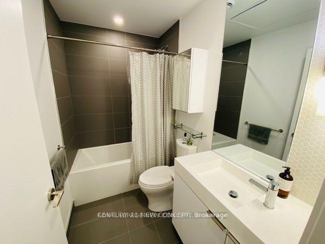 Photo 5 of Unit 701, 33 Helendale Avenue, Toronto, Yonge-Eglinton — HOMEH