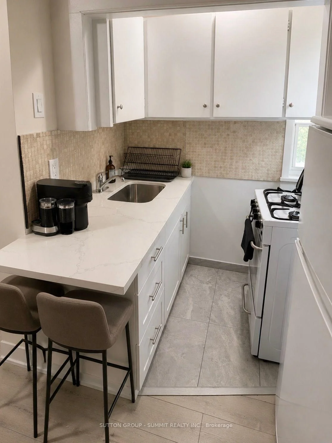 Photo 5 of Unit 307, 98 Vaughan Road, Toronto, Humewood-Cedarvale — HOMEH
