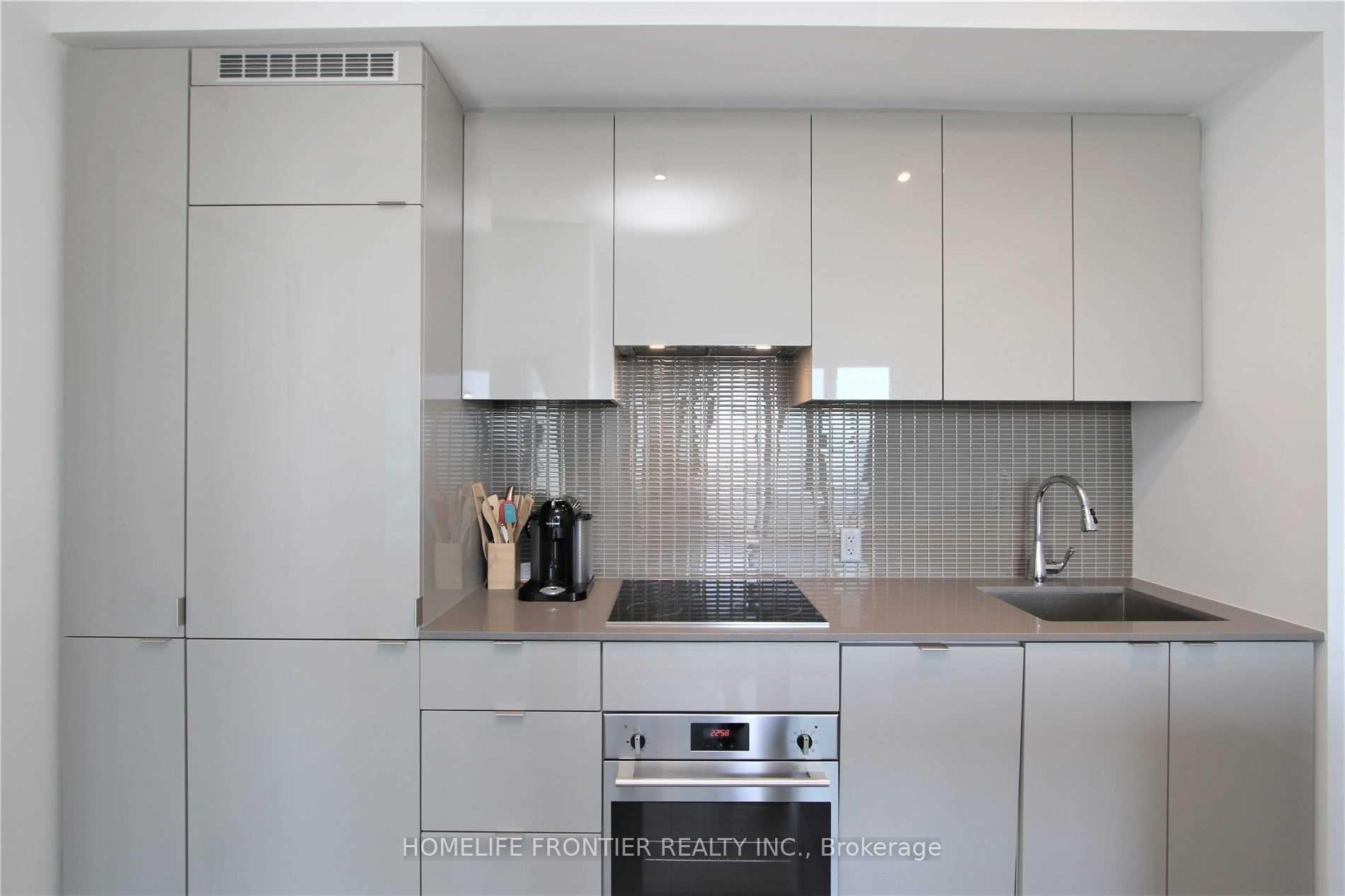 Photo 3 of Unit 4712, 7 Grenville Street, Toronto, Bay Street Corridor — HOMEH