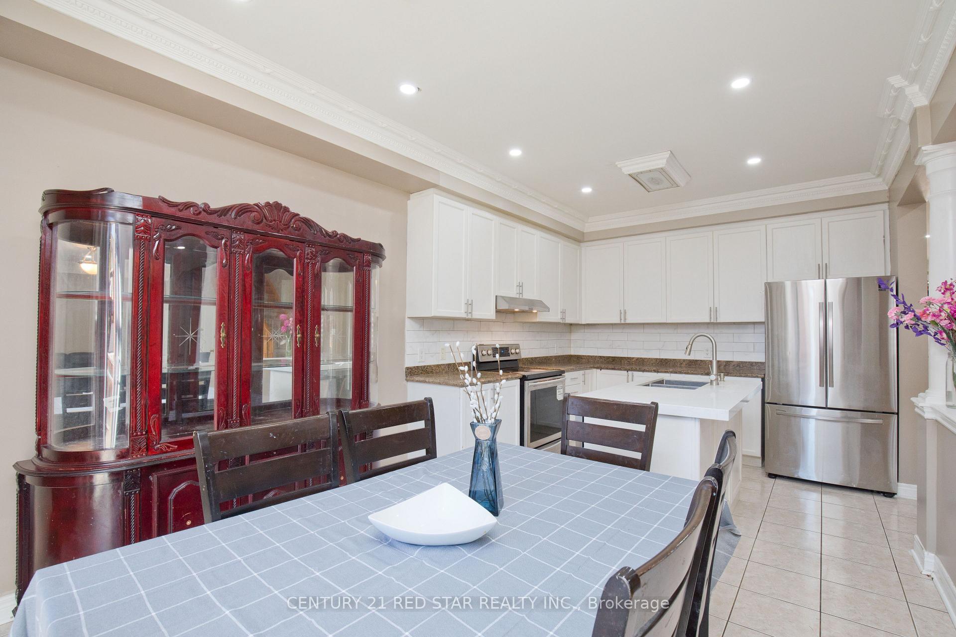 Photo 15 of 3 Okanagan Drive, Brampton, Sandringham-Wellington — HOMEH