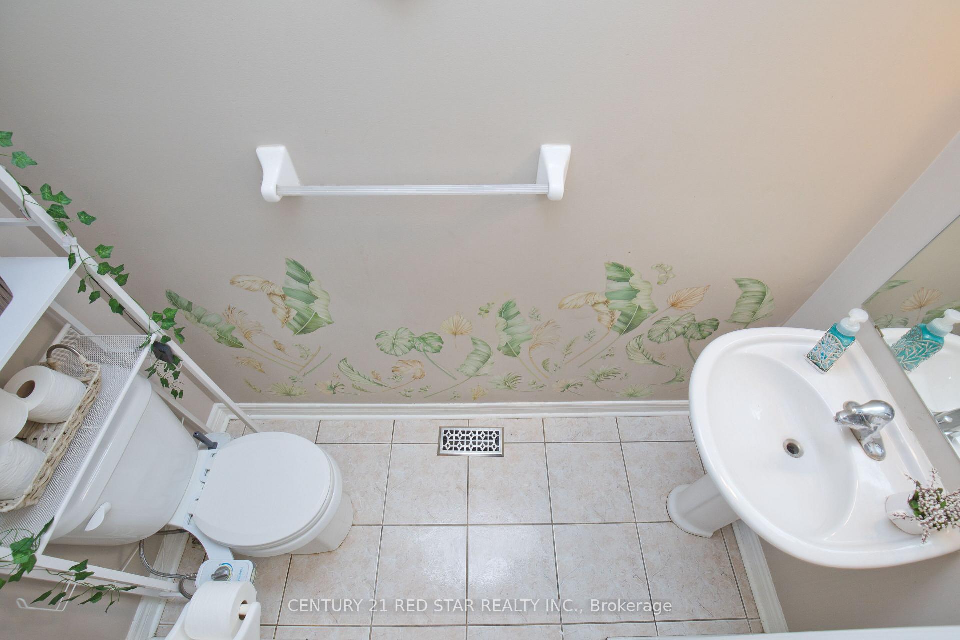 Photo 19 of 3 Okanagan Drive, Brampton, Sandringham-Wellington — HOMEH