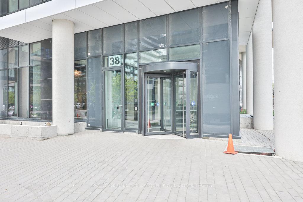 Photo 2 of Unit 3701, 38 Annie Craig Drive, Etobicoke, Mimico — HOMEH