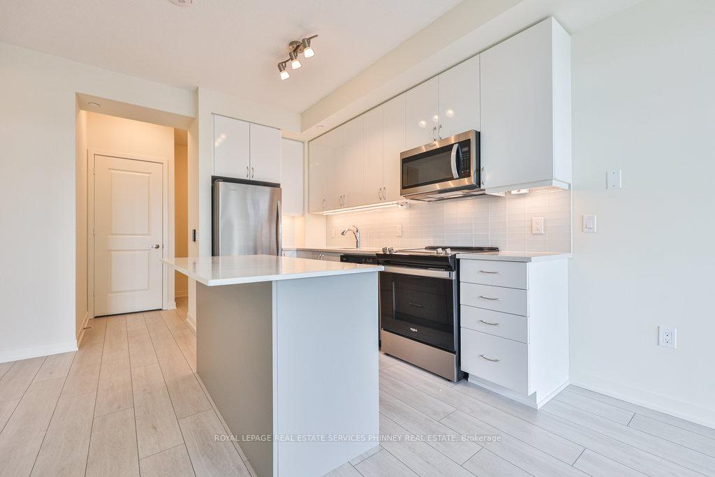 Photo 4 of Unit 3701, 38 Annie Craig Drive, Etobicoke, Mimico — HOMEH
