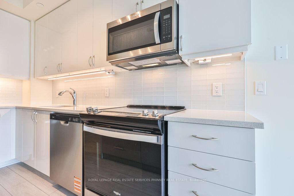 Photo 6 of Unit 3701, 38 Annie Craig Drive, Etobicoke, Mimico — HOMEH