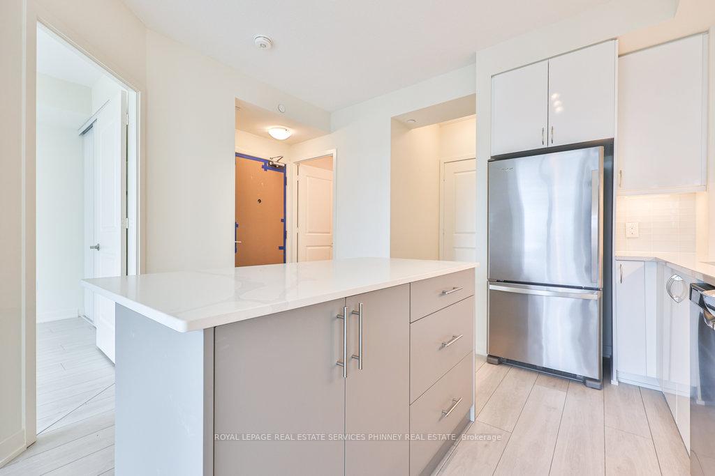 Photo 7 of Unit 3701, 38 Annie Craig Drive, Etobicoke, Mimico — HOMEH