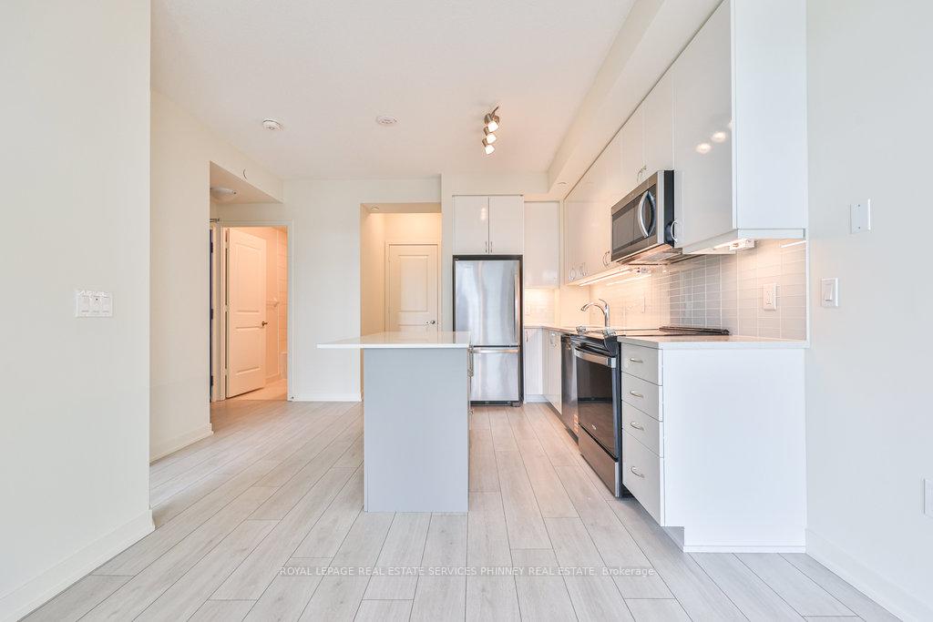 Photo 8 of Unit 3701, 38 Annie Craig Drive, Etobicoke, Mimico — HOMEH