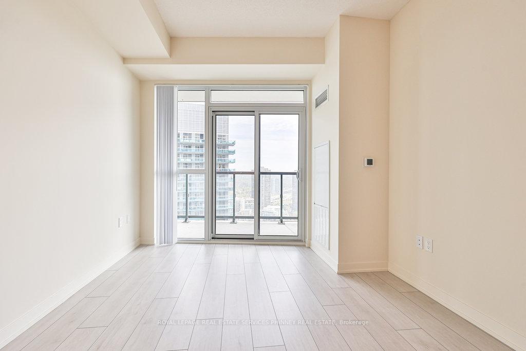 Photo 9 of Unit 3701, 38 Annie Craig Drive, Etobicoke, Mimico — HOMEH