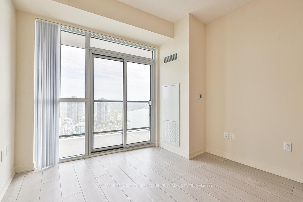Photo 11 of Unit 3701, 38 Annie Craig Drive, Etobicoke, Mimico — HOMEH