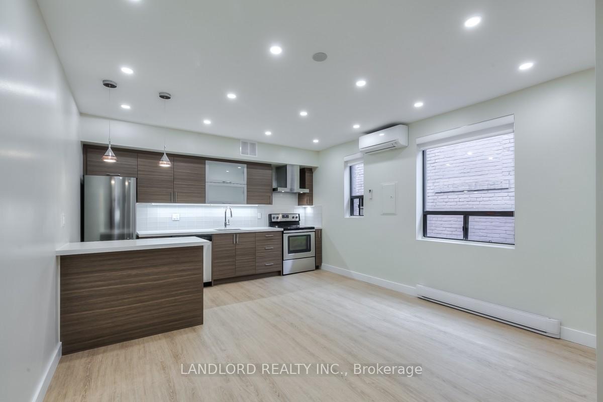 Front of Unit 305, 240 Durie Street