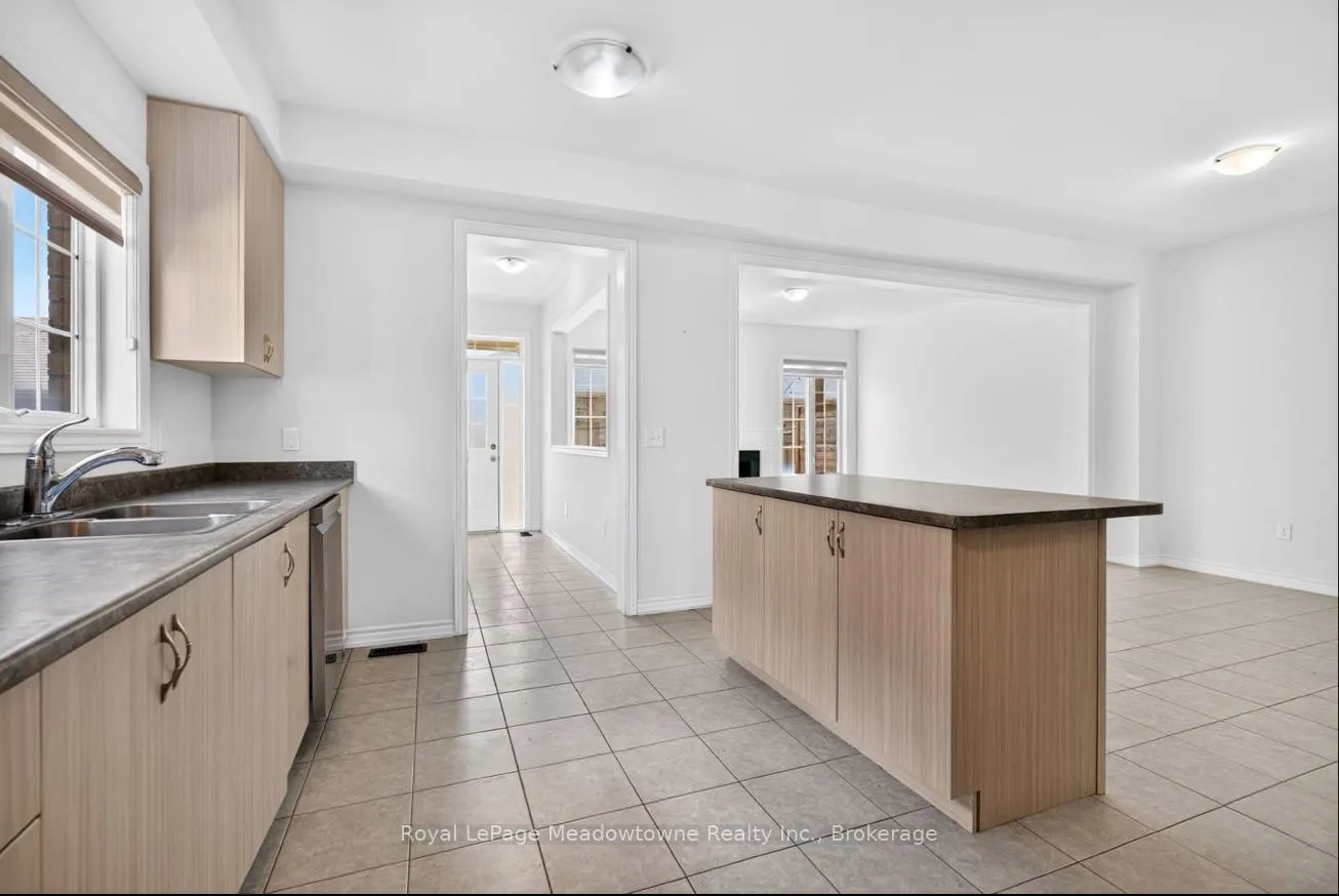 Photo 21 of 158 Etheridge Avenue, Milton, Ford — HOMEH