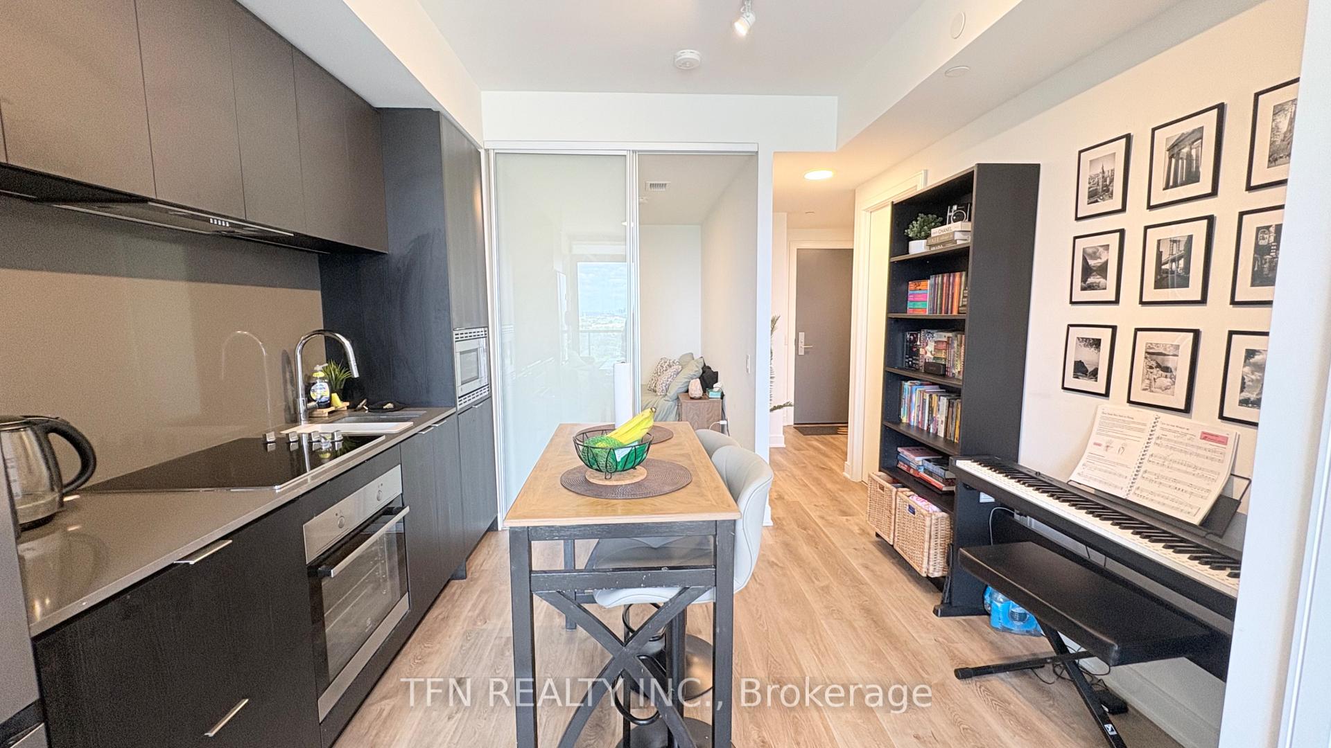 Photo 6 of Unit 1611, 86 Dundas Street E, Mississauga, Cooksville — HOMEH