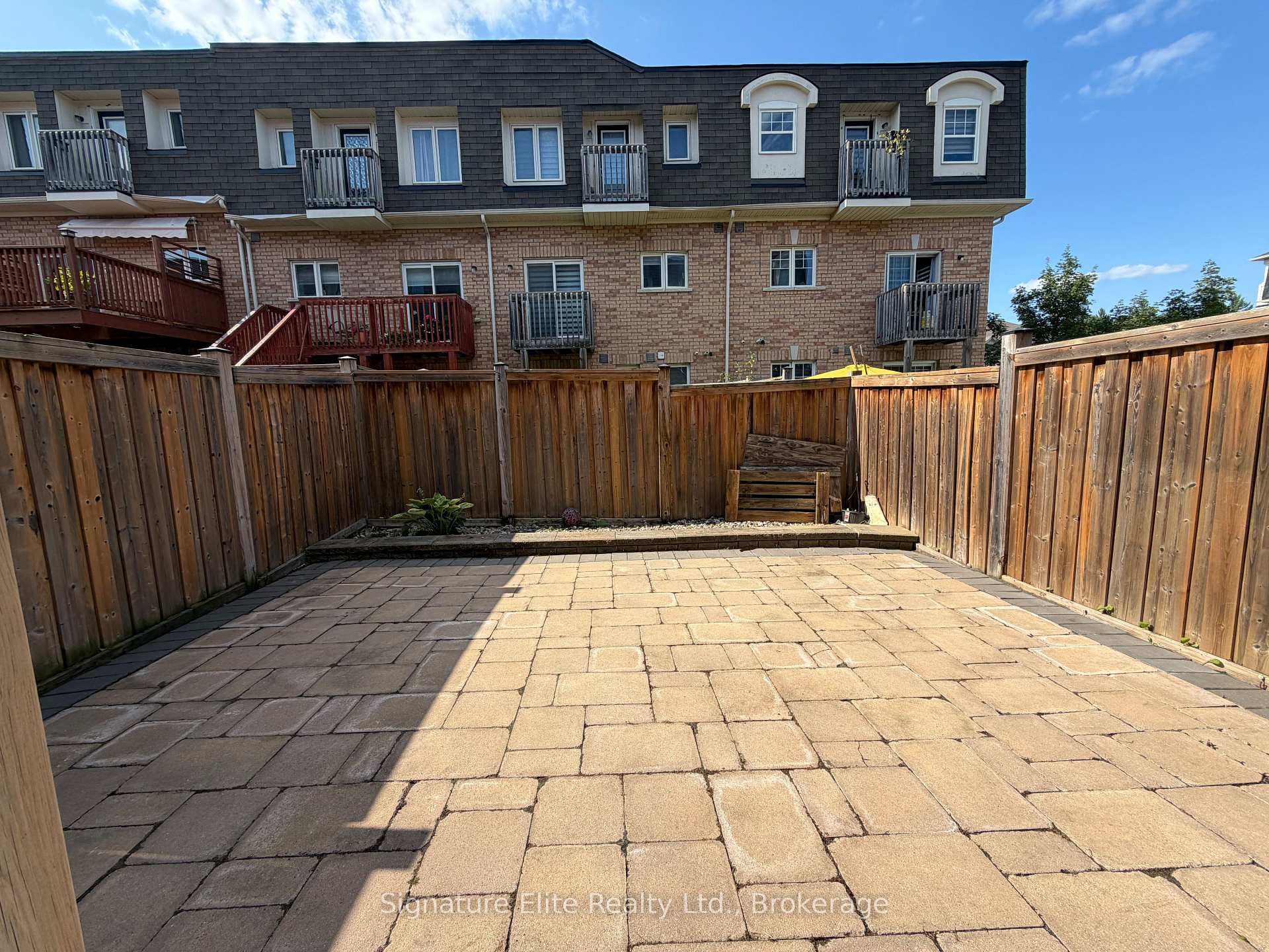 Photo 7 of 1602 Brandy Court, Pickering, Duffin Heights — HOMEH