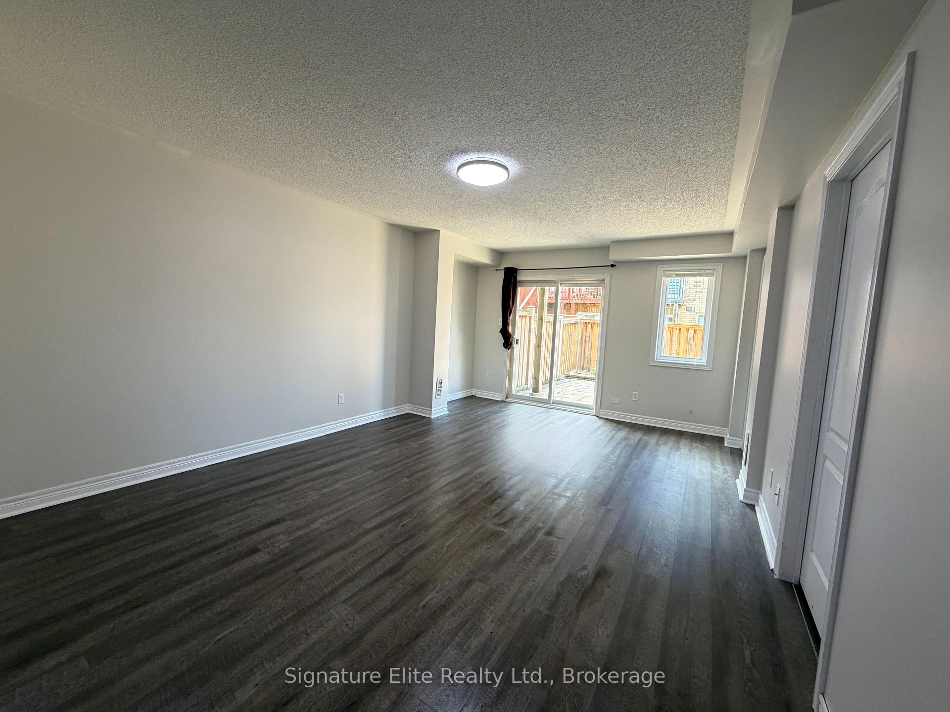 Photo 9 of 1602 Brandy Court, Pickering, Duffin Heights — HOMEH
