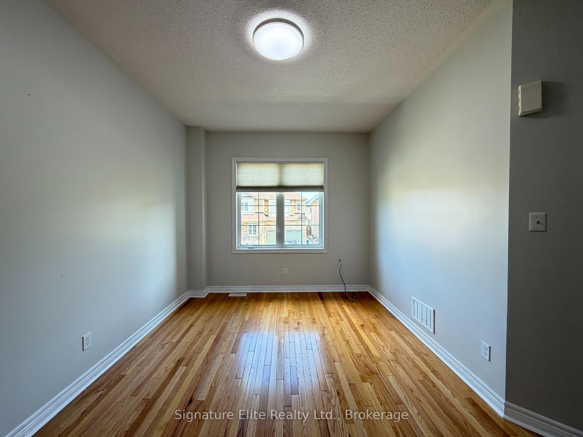 Photo 12 of 1602 Brandy Court, Pickering, Duffin Heights — HOMEH