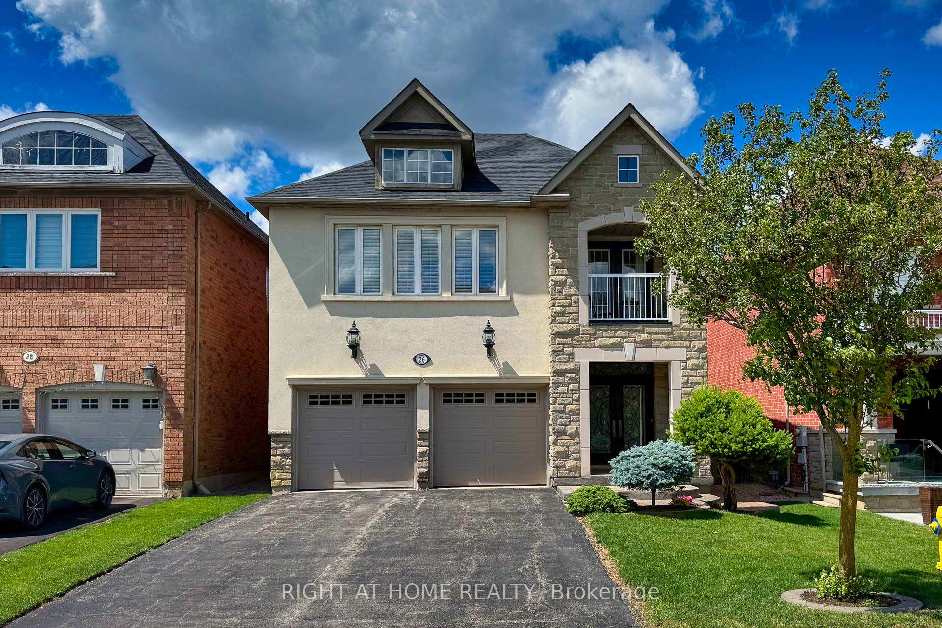 Photo 1 of 26 Ravel Drive, Vaughan, Patterson — HOMEH