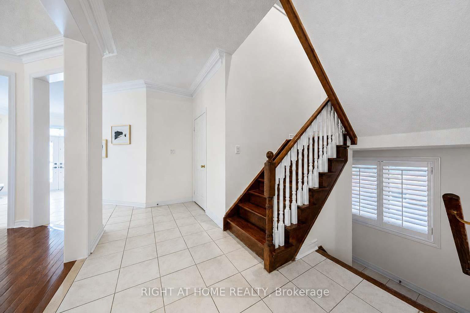 Photo 22 of 26 Ravel Drive, Vaughan, Patterson — HOMEH