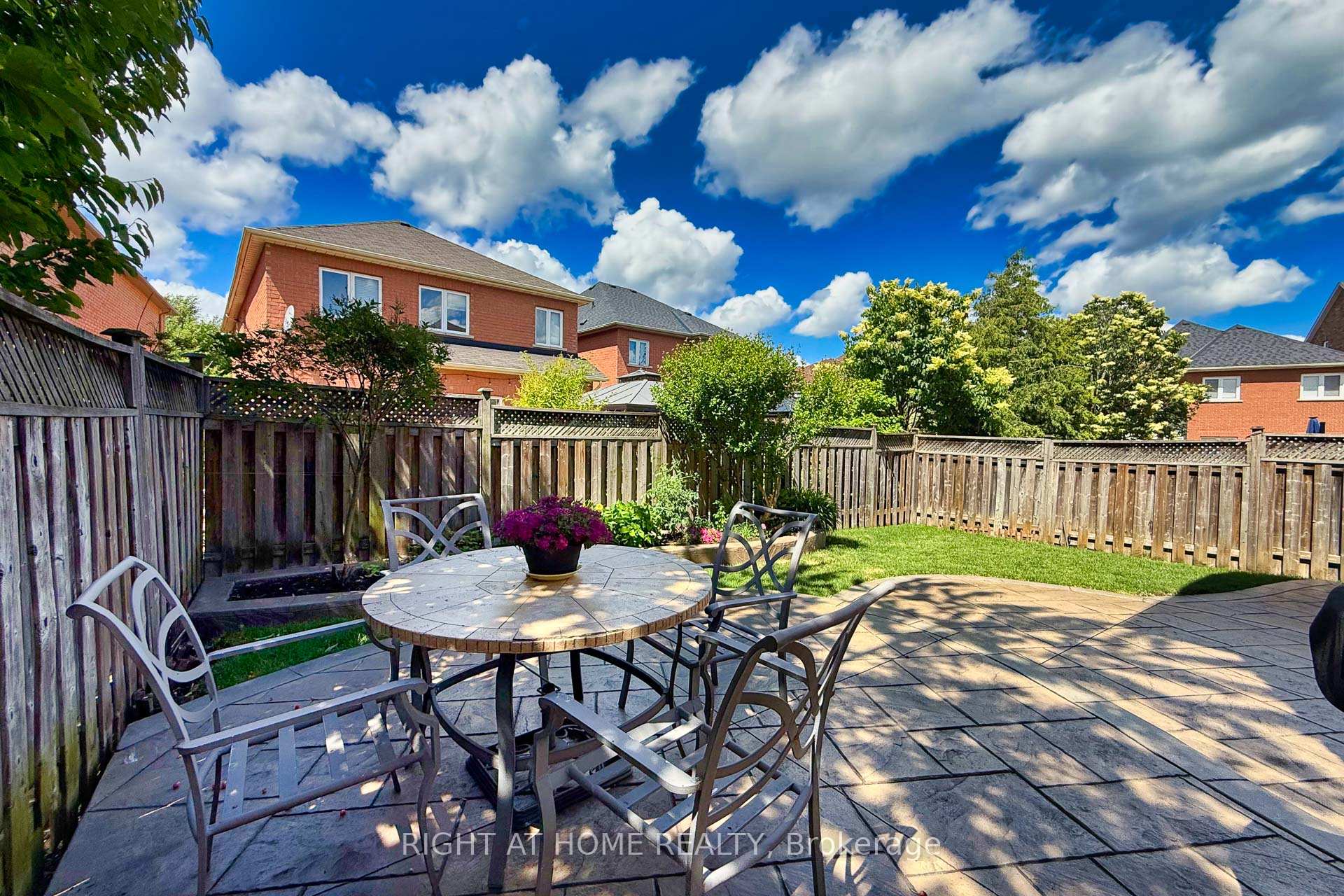 Photo 46 of 26 Ravel Drive, Vaughan, Patterson — HOMEH