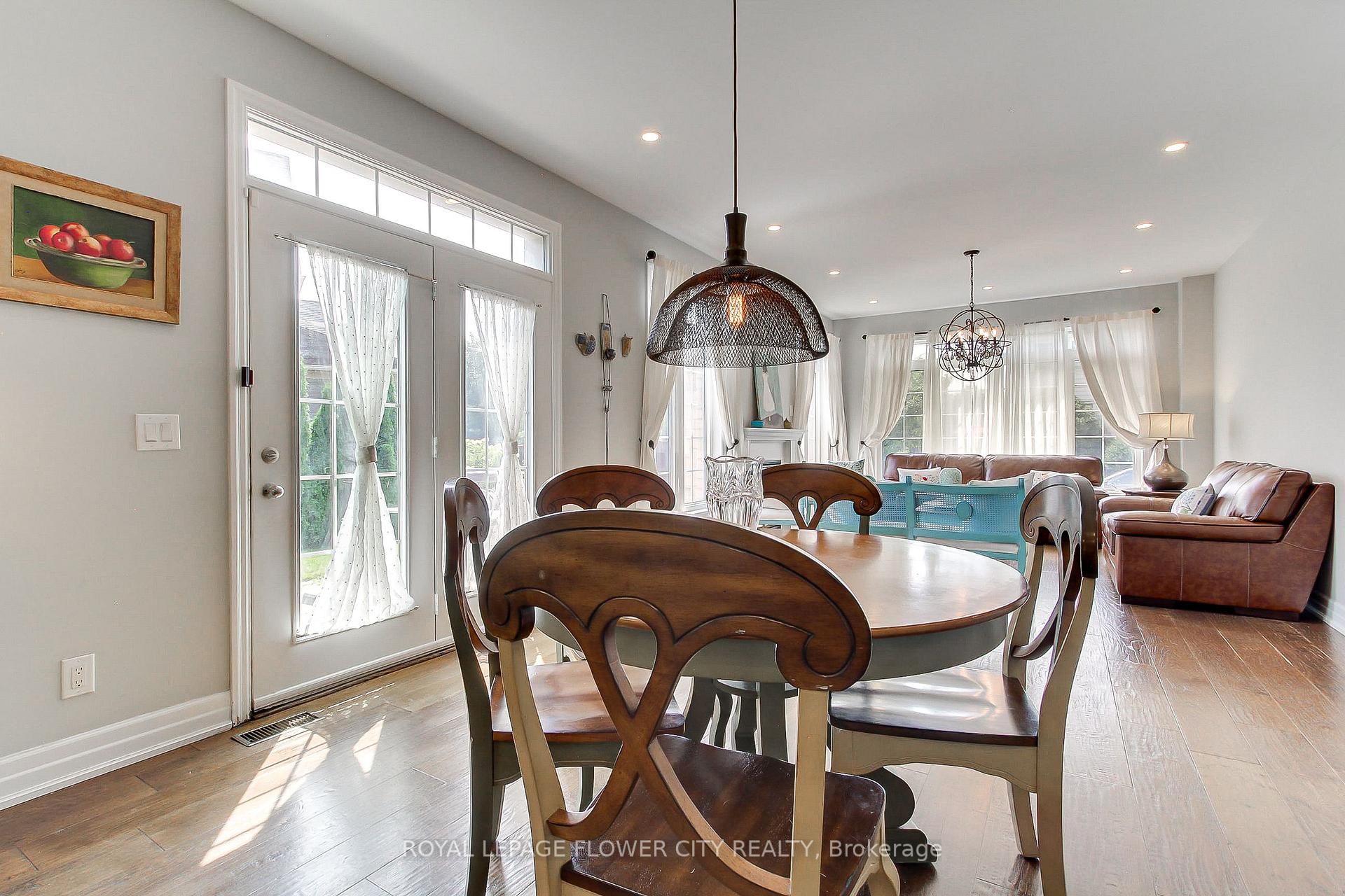 Photo 16 of 124 Playfair Terrace, Milton, Scott — HOMEH
