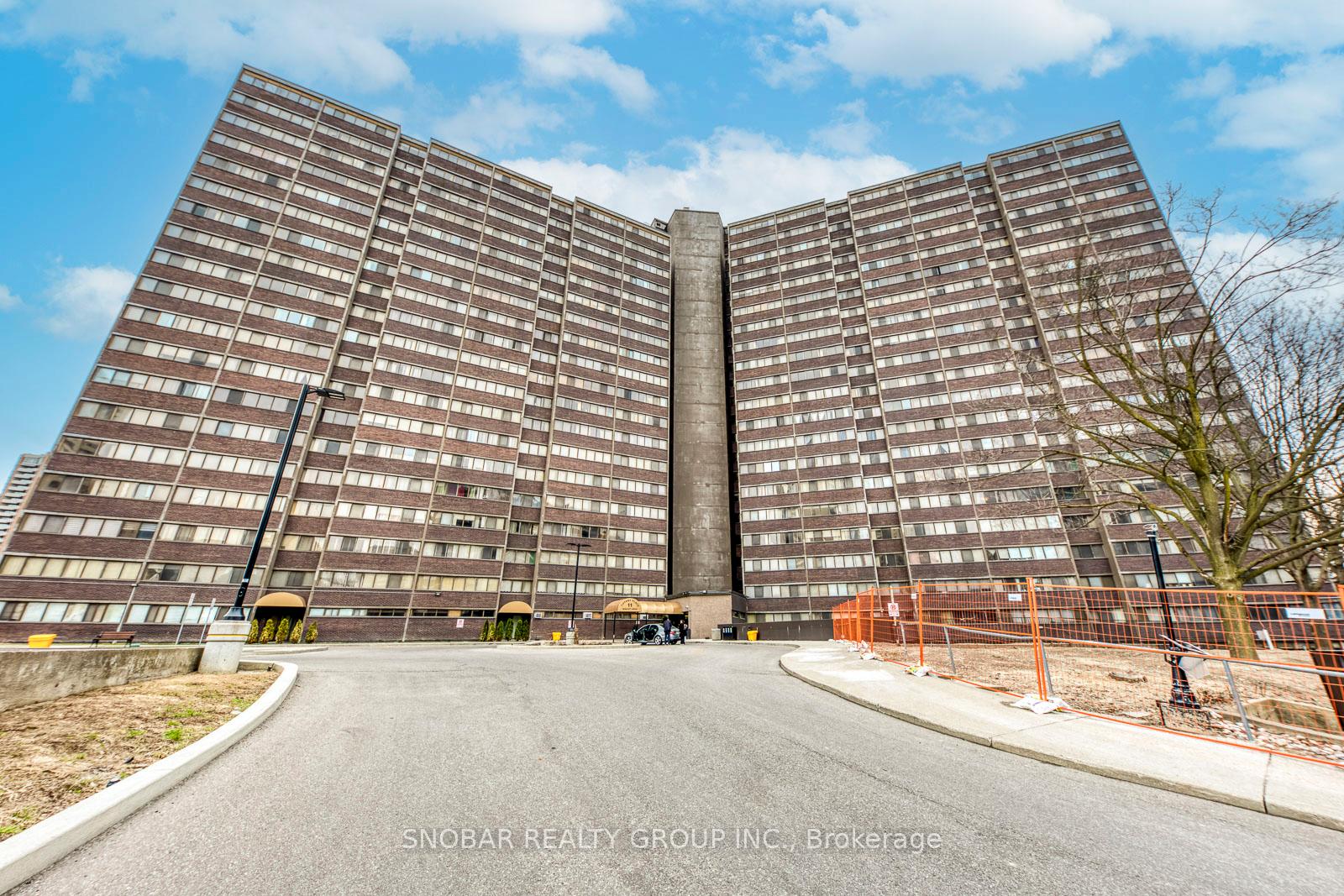 Photo of Unit 810, 11 Wincott Drive