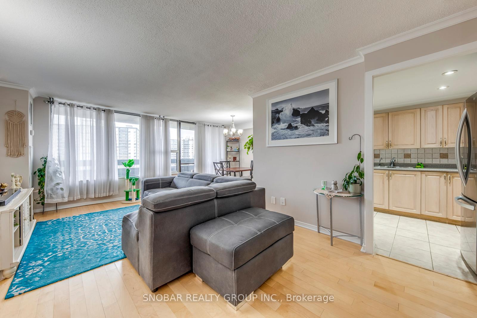 Photo 6 of Unit 810, 11 Wincott Drive, Etobicoke, Kingsview Village-The Westway — HOMEH
