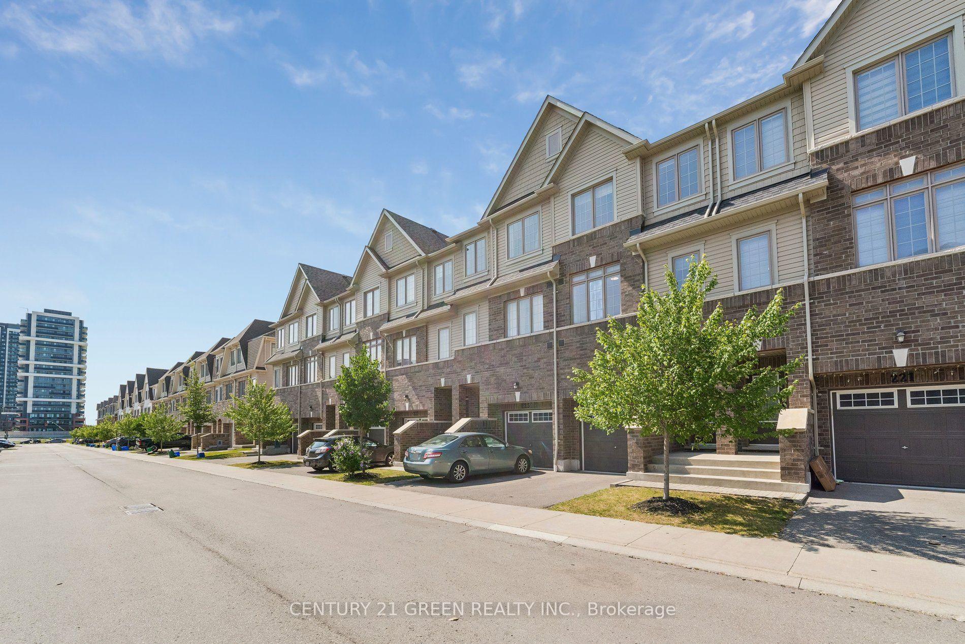 Photo 3 of 223 Danzatore Path, Oshawa, Windfields — HOMEH