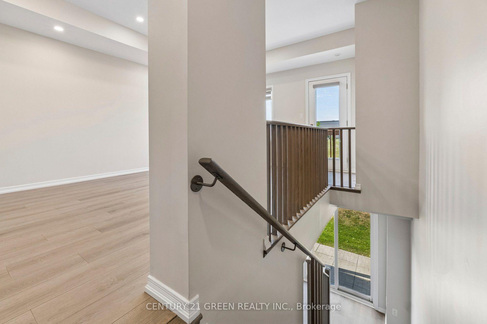Photo 6 of 223 Danzatore Path, Oshawa, Windfields — HOMEH