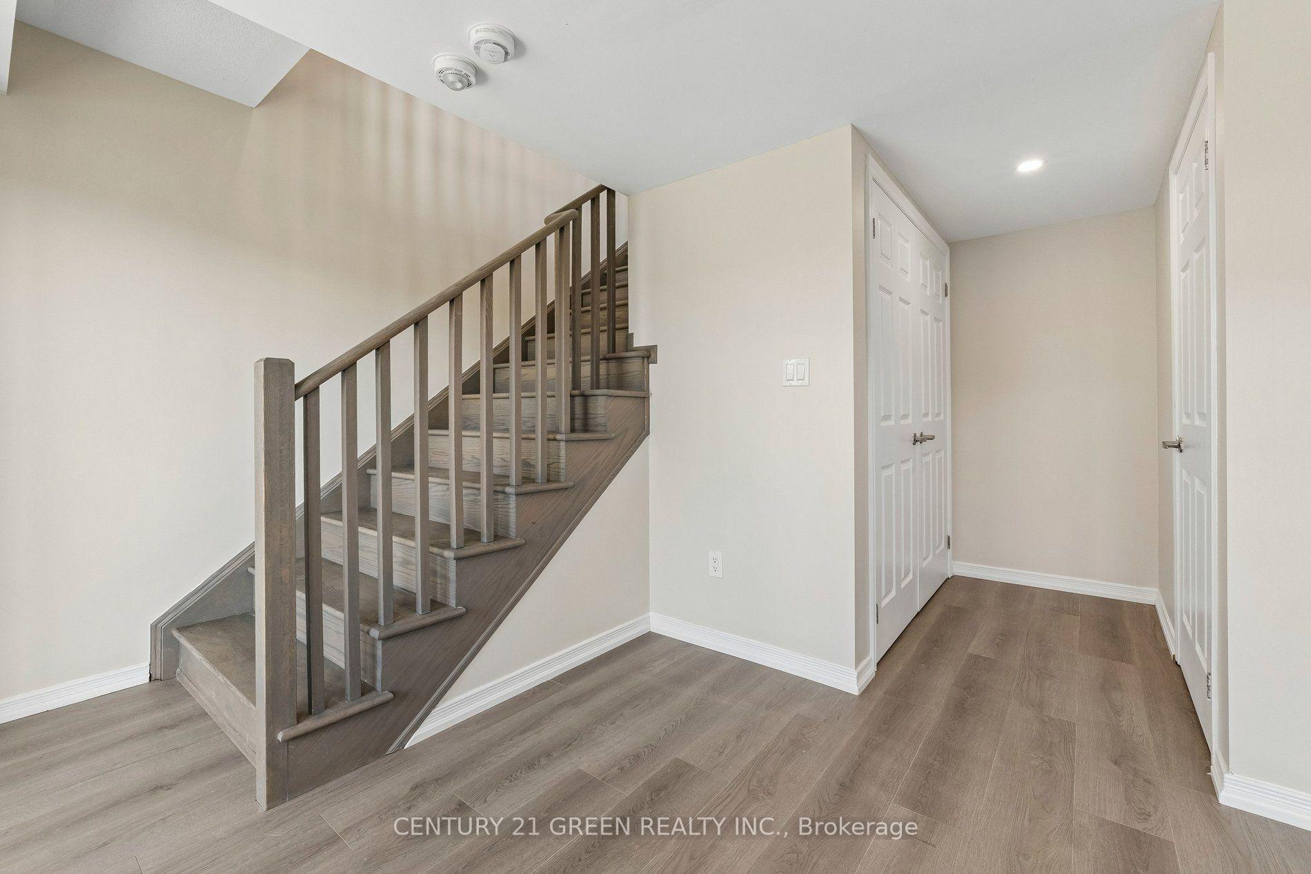 Photo 11 of 223 Danzatore Path, Oshawa, Windfields — HOMEH