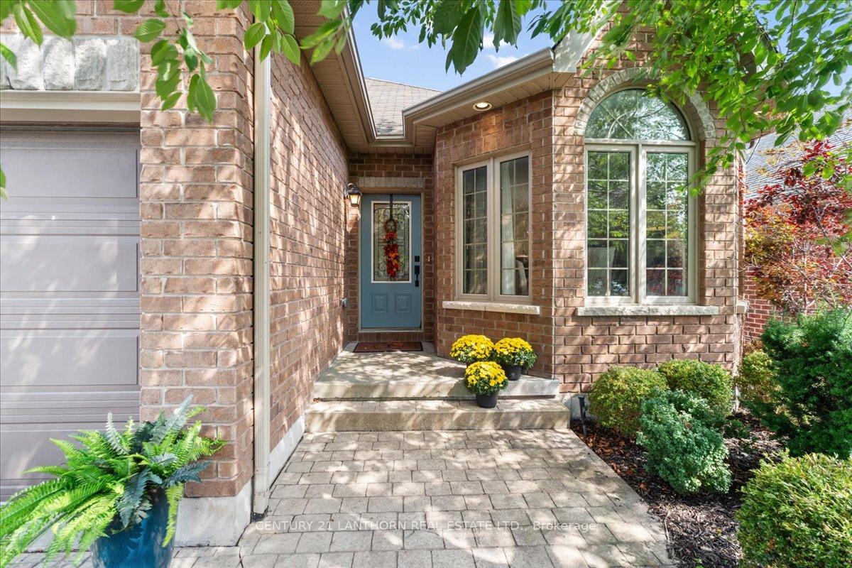Photo 8 of 18 McDougall Drive, Belleville, Thurlow Ward — HOMEH