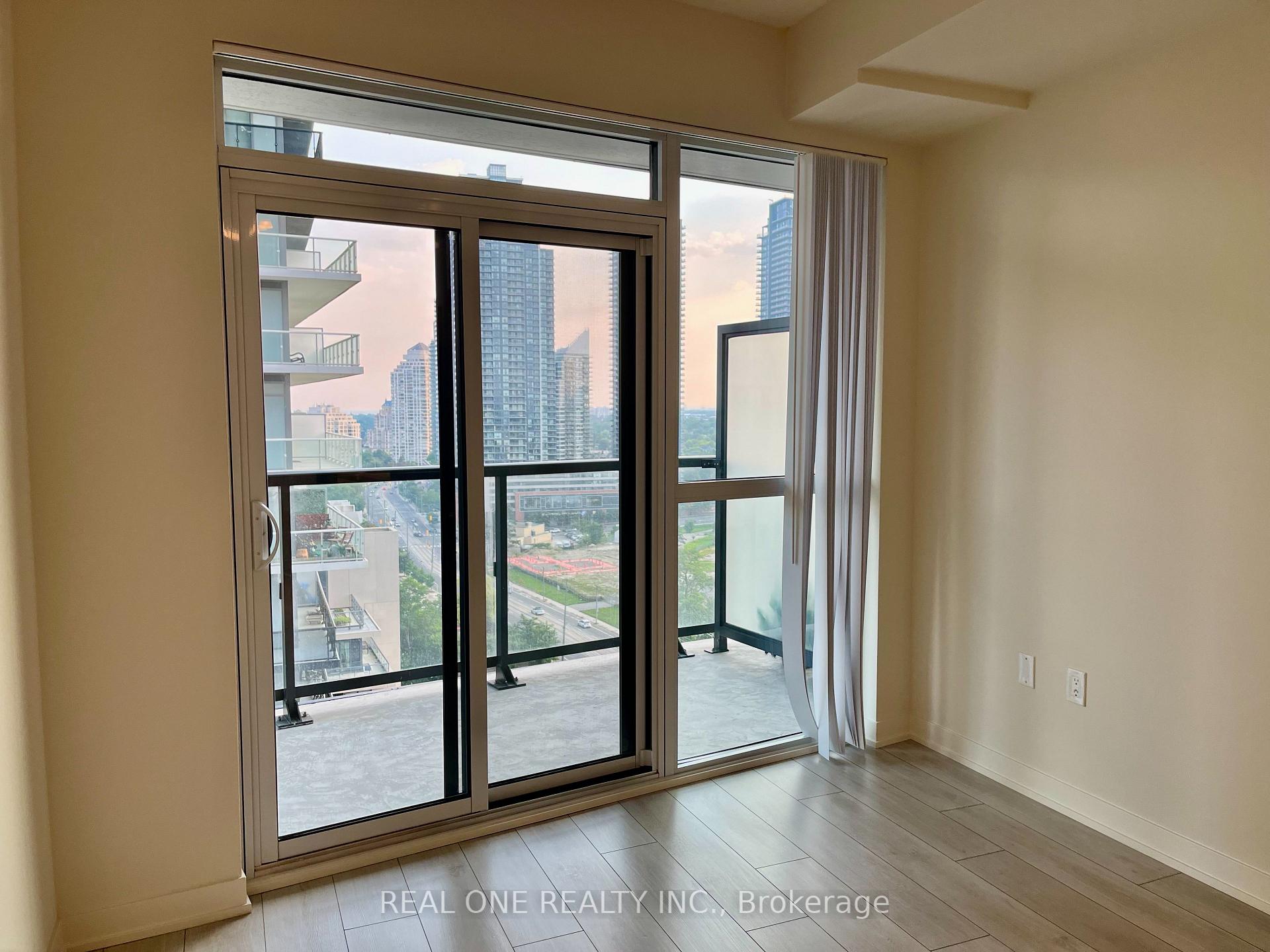 Photo 6 of Unit 1706, 38 Annie Craig Drive, Etobicoke, Mimico — HOMEH