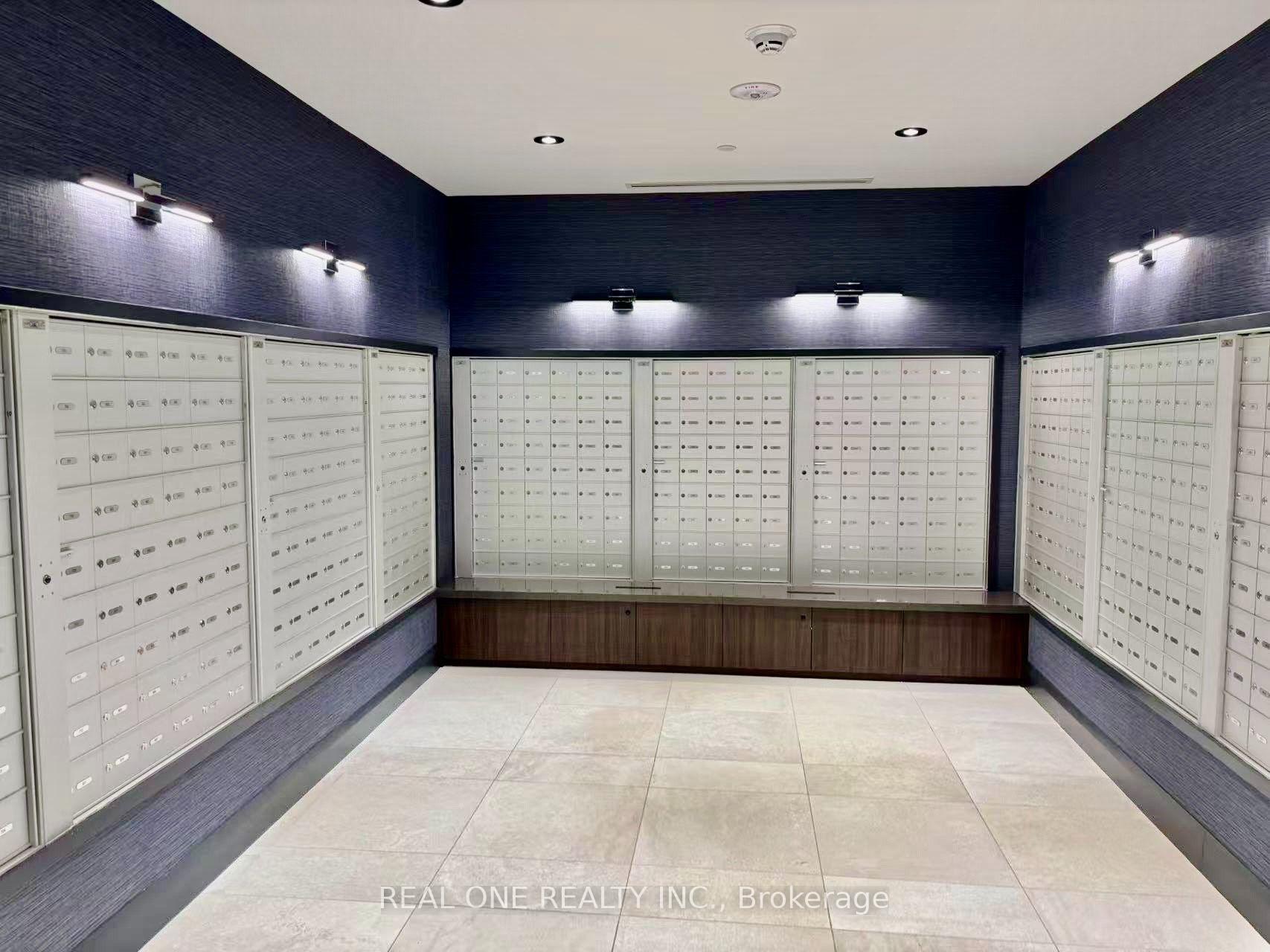 Photo 11 of Unit 1706, 38 Annie Craig Drive, Etobicoke, Mimico — HOMEH