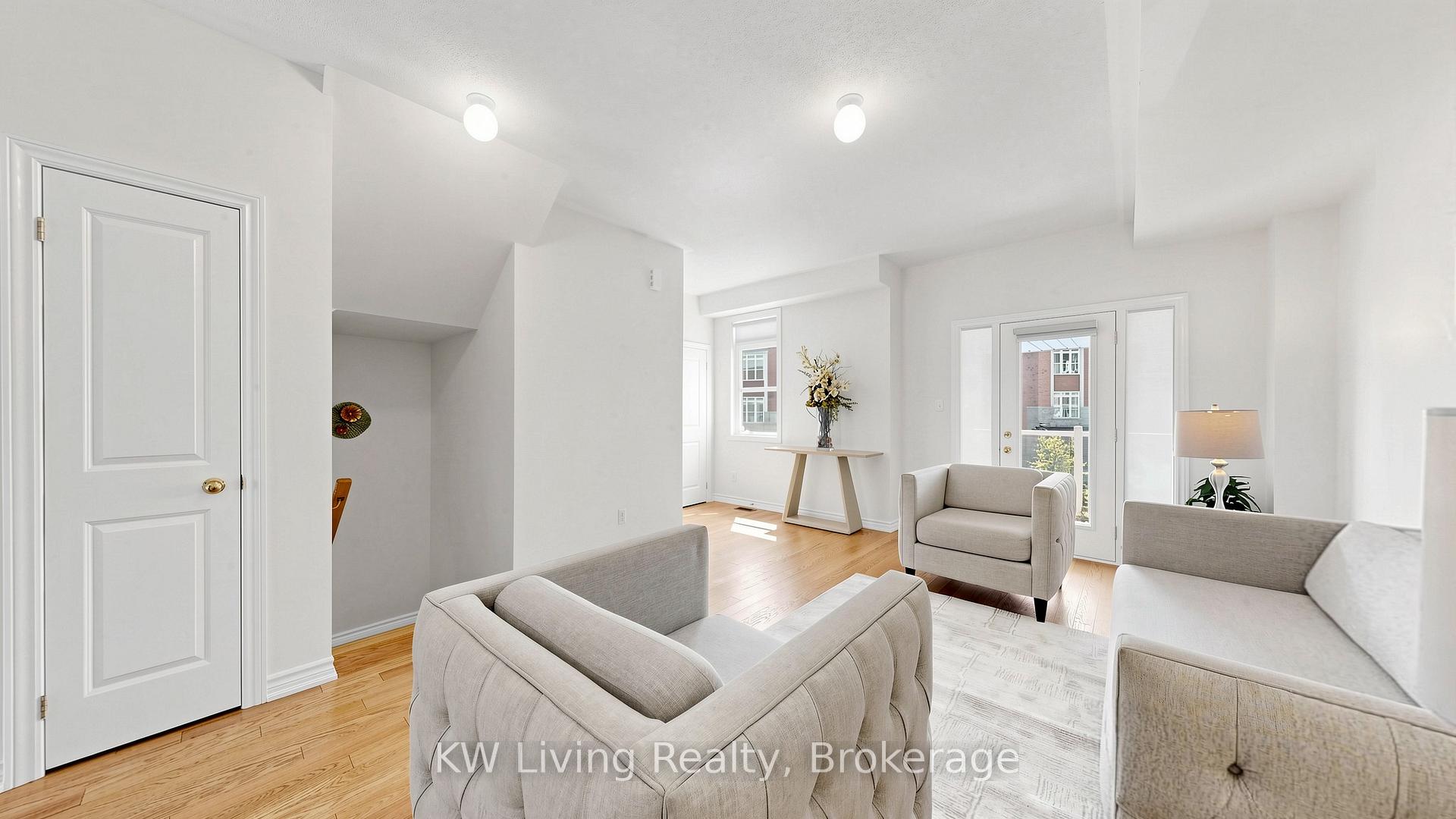 Photo 5 of Unit 303, 2540 William Jackson Drive, Pickering, Duffin Heights — HOMEH