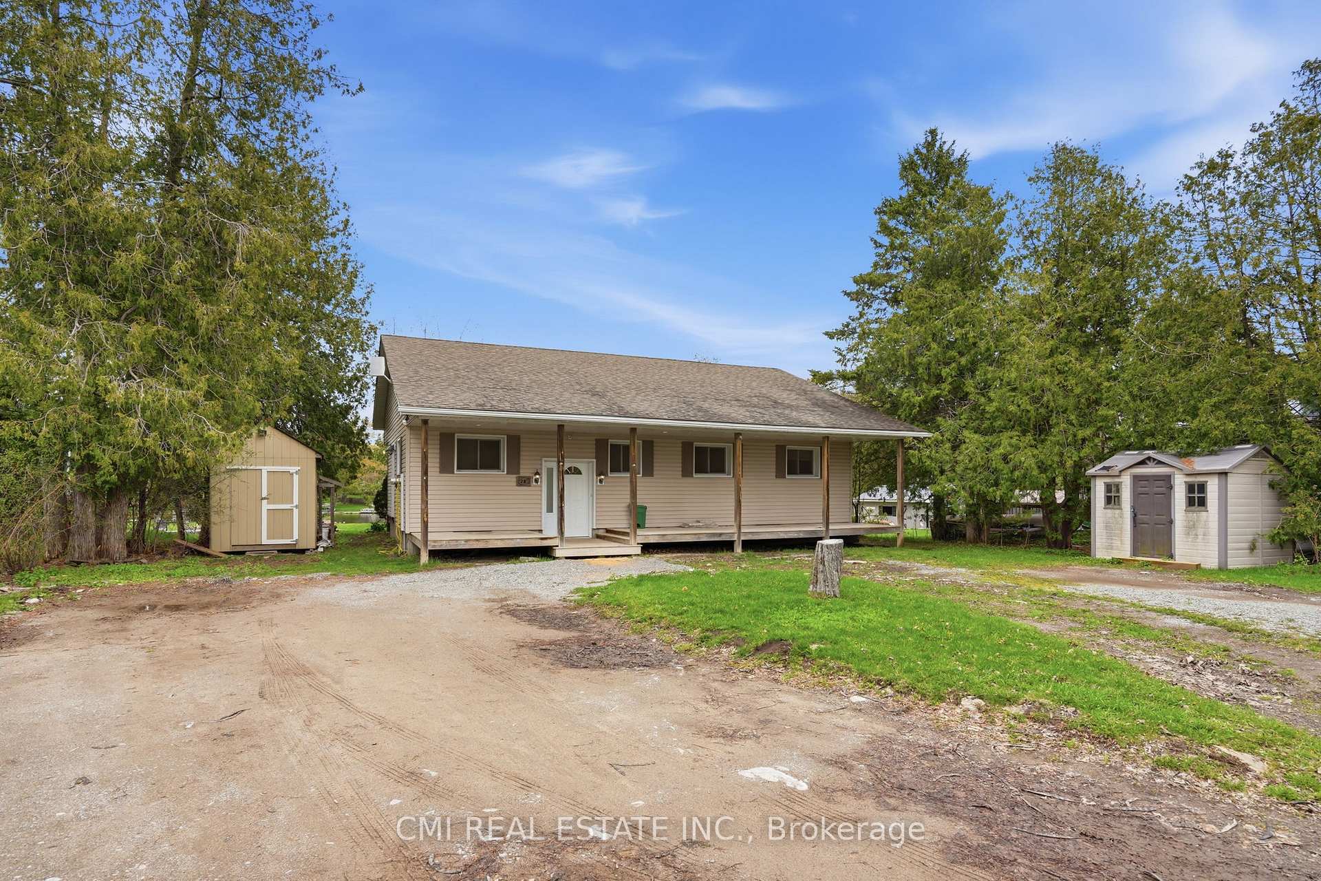 Photo 2 of 28 River Drive, Kawartha Lakes, Fenelon Falls — HOMEH