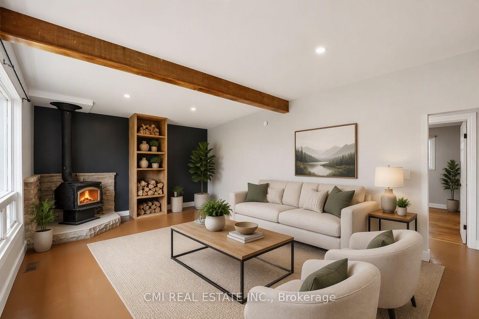 Photo 5 of 28 River Drive, Kawartha Lakes, Fenelon Falls — HOMEH