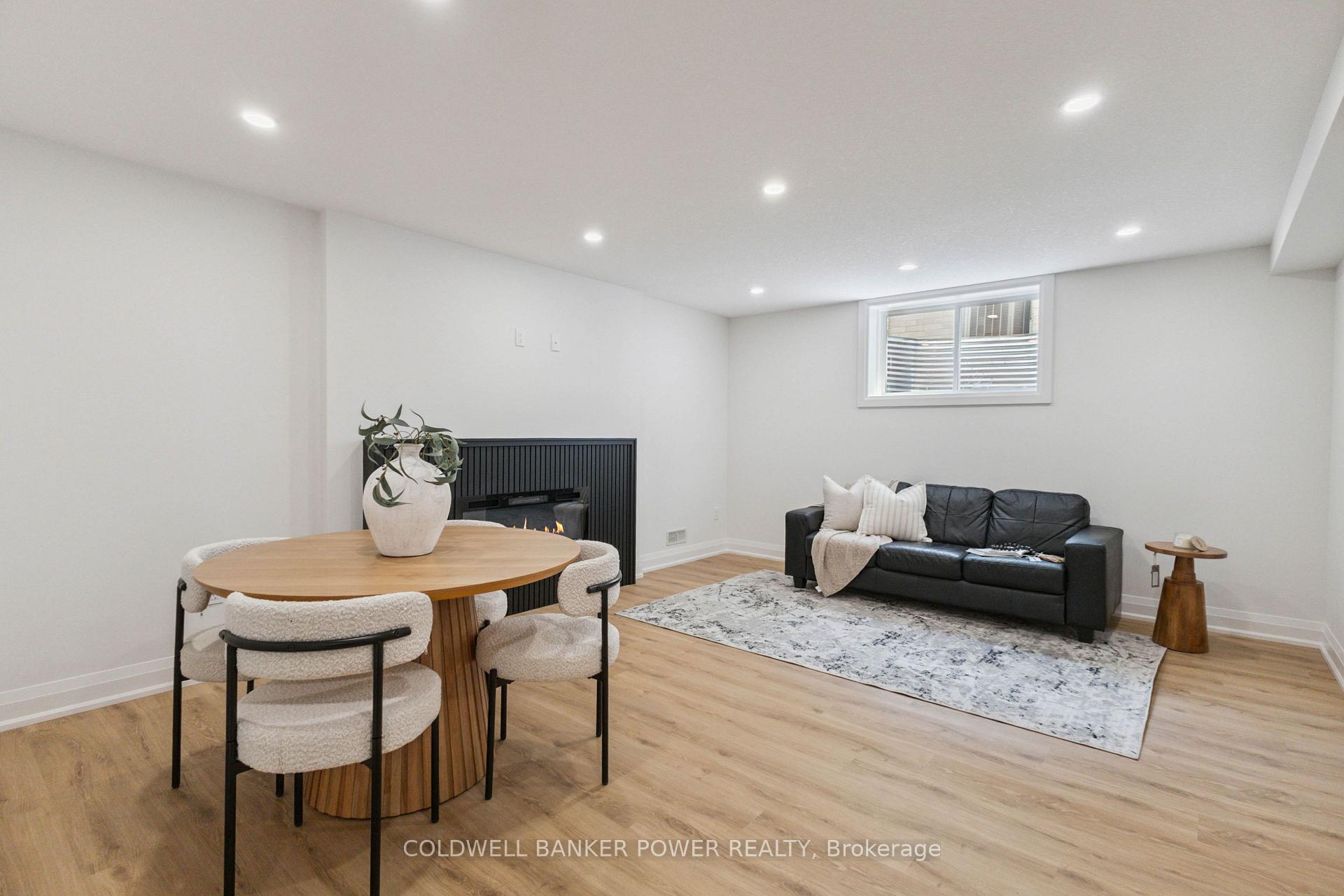 Photo 10 of 6341 Jack England Drive, London, South V — HOMEH