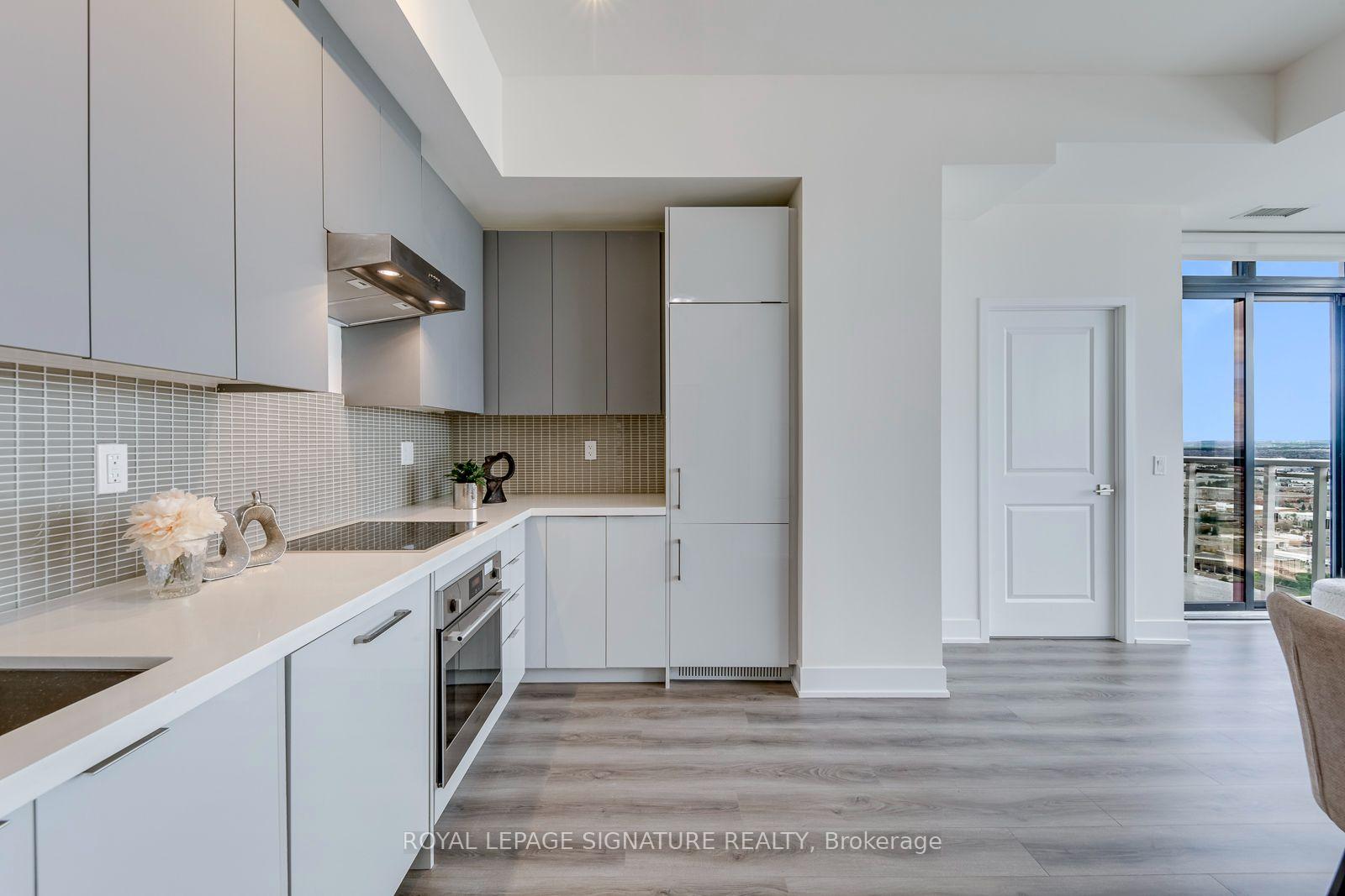 Photo 13 of Unit 3707, 2916 Highway 7 Road, Vaughan, Concord — HOMEH