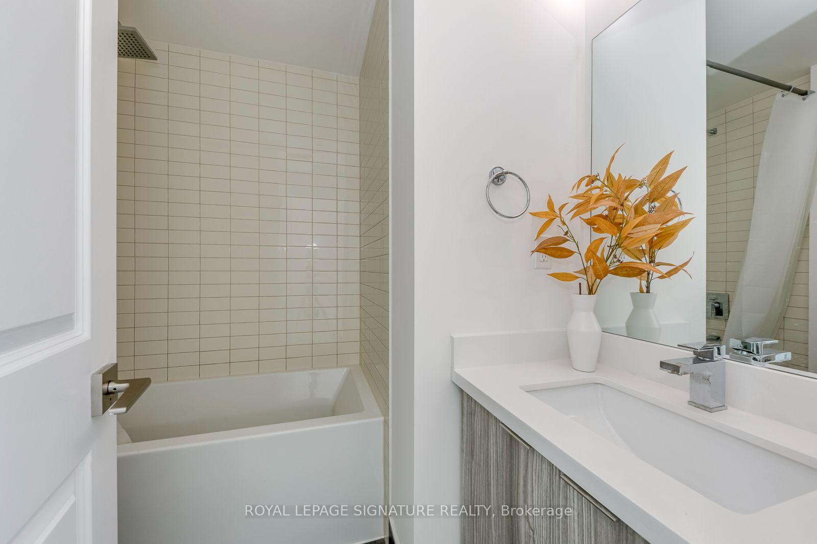 Photo 29 of Unit 3707, 2916 Highway 7 Road, Vaughan, Concord — HOMEH