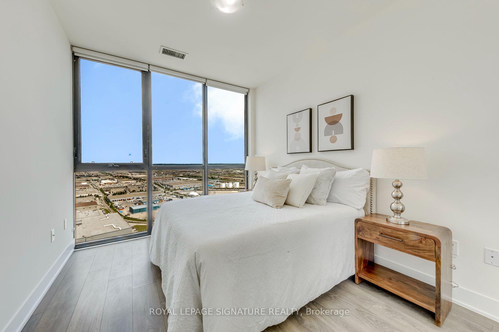 Photo 30 of Unit 3707, 2916 Highway 7 Road, Vaughan, Concord — HOMEH
