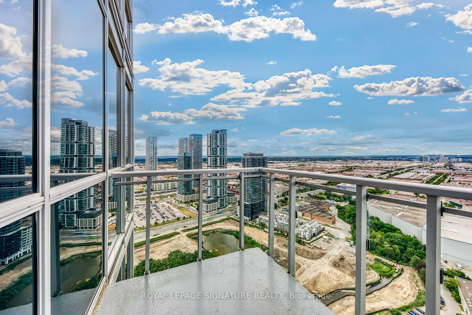 Photo 34 of Unit 3707, 2916 Highway 7 Road, Vaughan, Concord — HOMEH