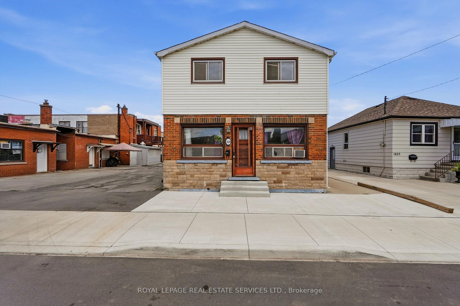 Photo 2 of 1819 Main Street E, Hamilton, McQuesten — HOMEH
