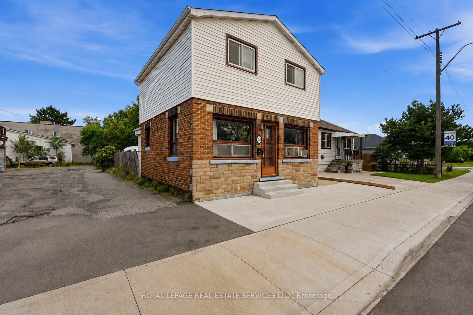 Photo 3 of 1819 Main Street E, Hamilton, McQuesten — HOMEH