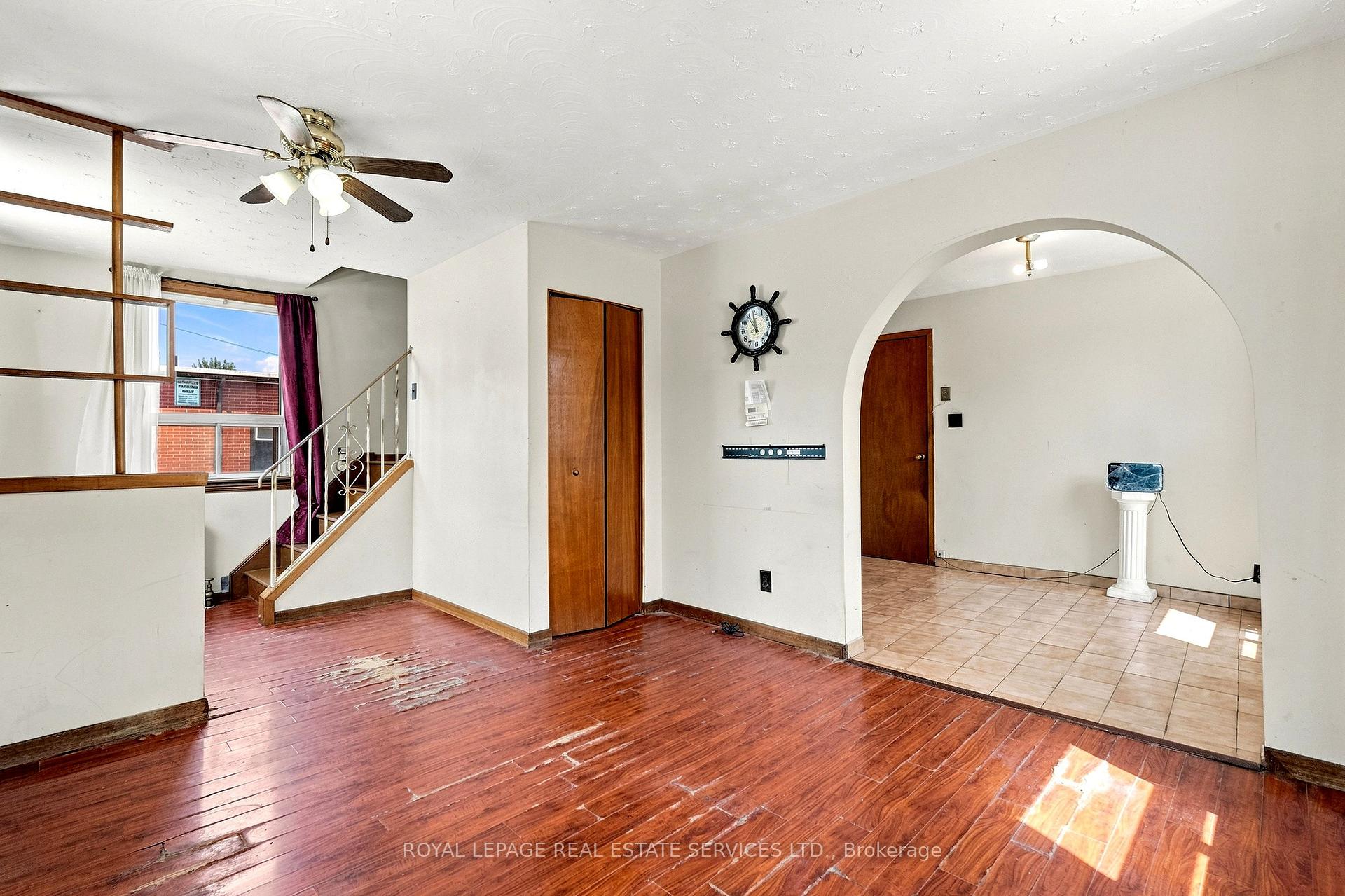 Photo 9 of 1819 Main Street E, Hamilton, McQuesten — HOMEH