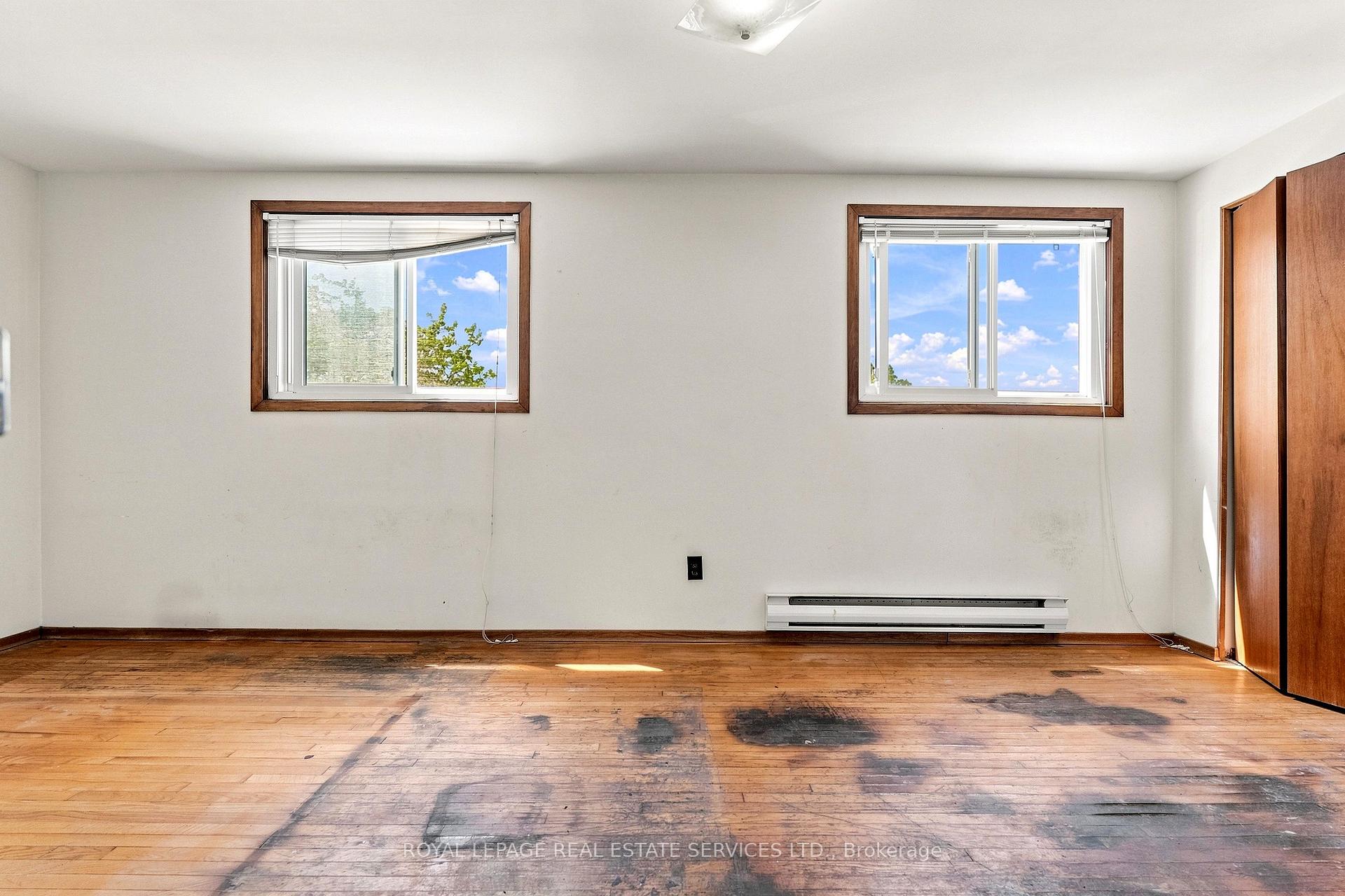 Photo 19 of 1819 Main Street E, Hamilton, McQuesten — HOMEH